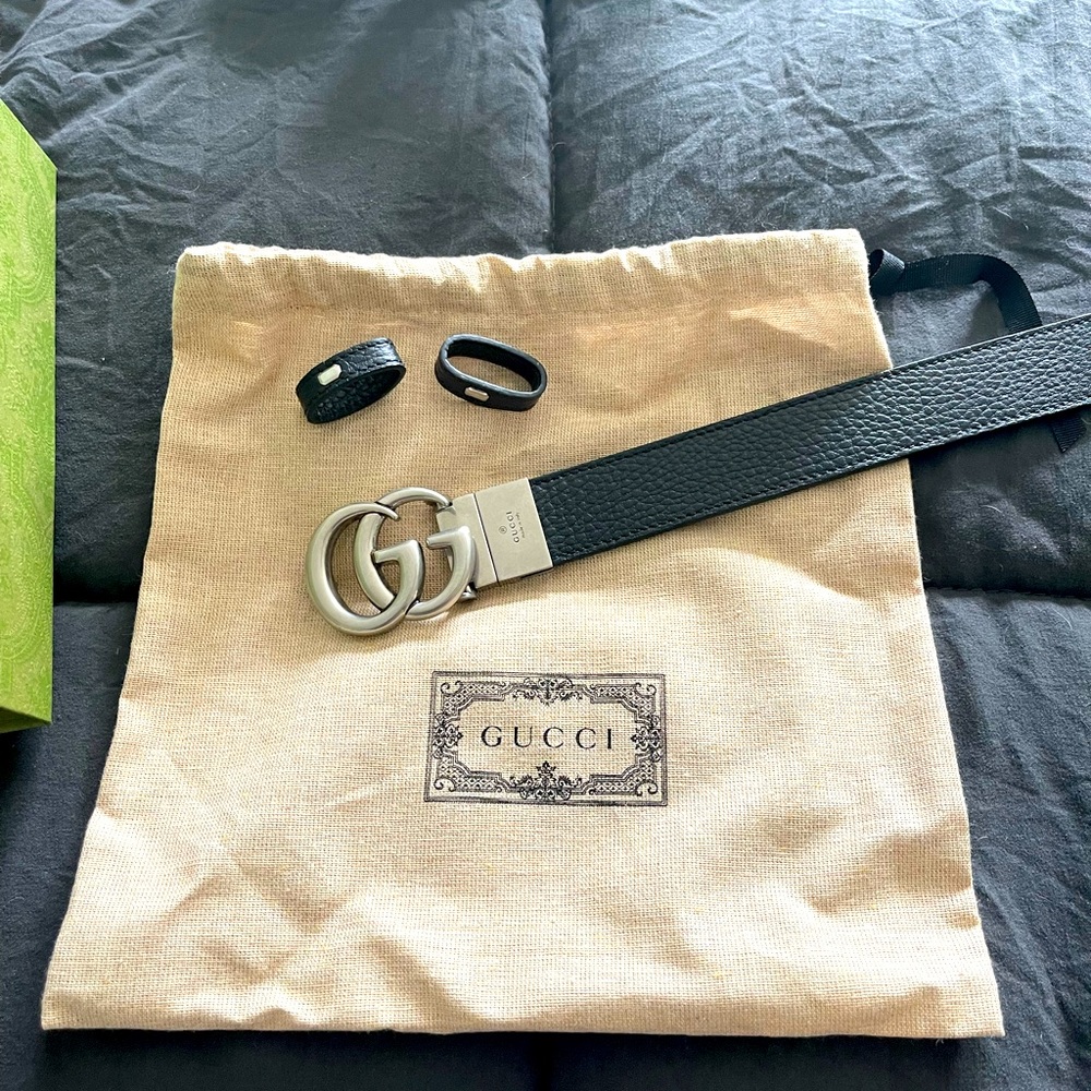 Gucci Size 80 Reversible Black/Brown Leather Belt